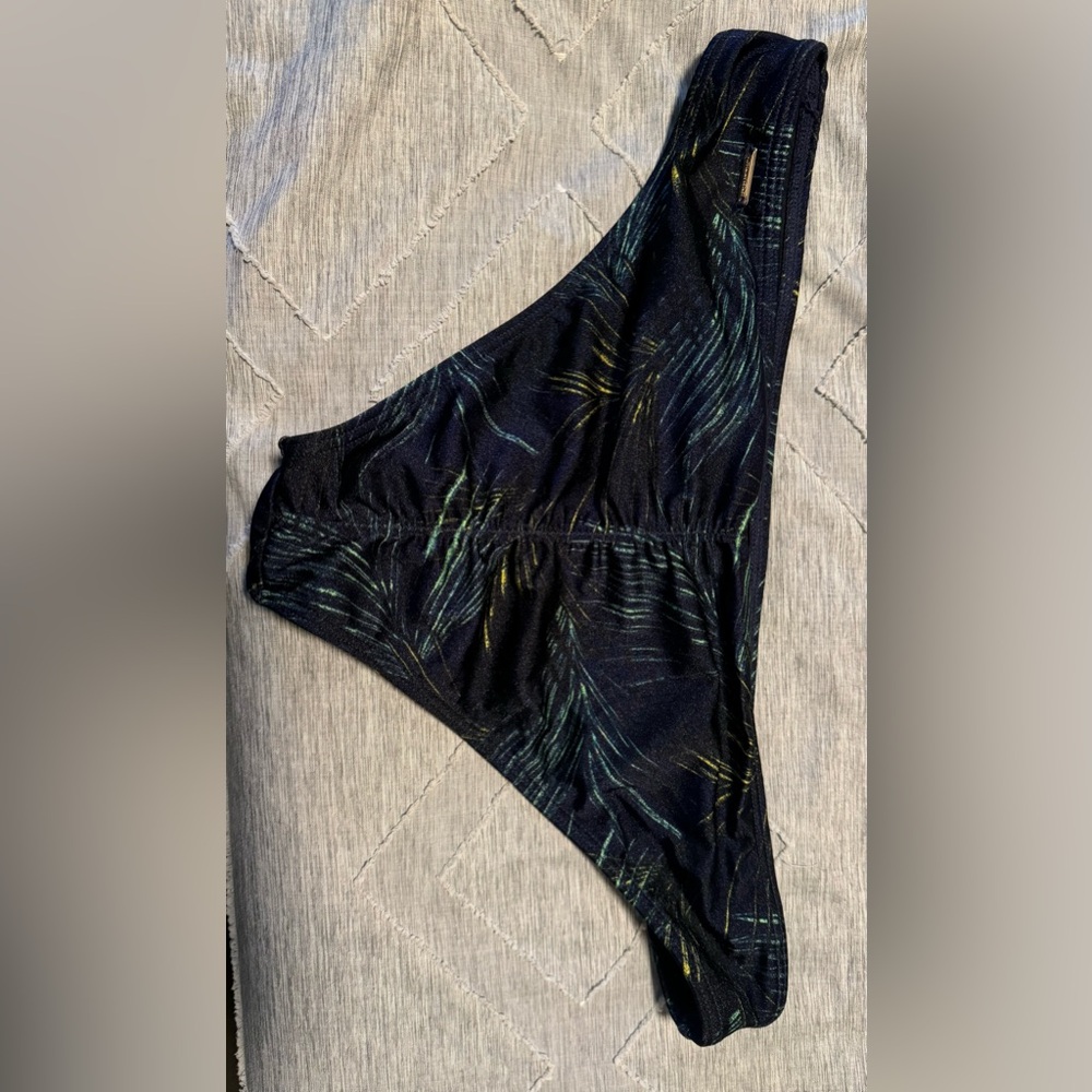 Victoria secret beautiful strapless swim suit